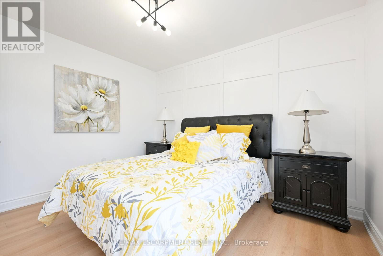 35 DOROTHY STREET Image 23