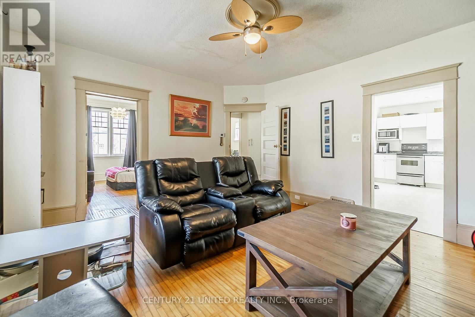319 ELIAS AVENUE Image 8