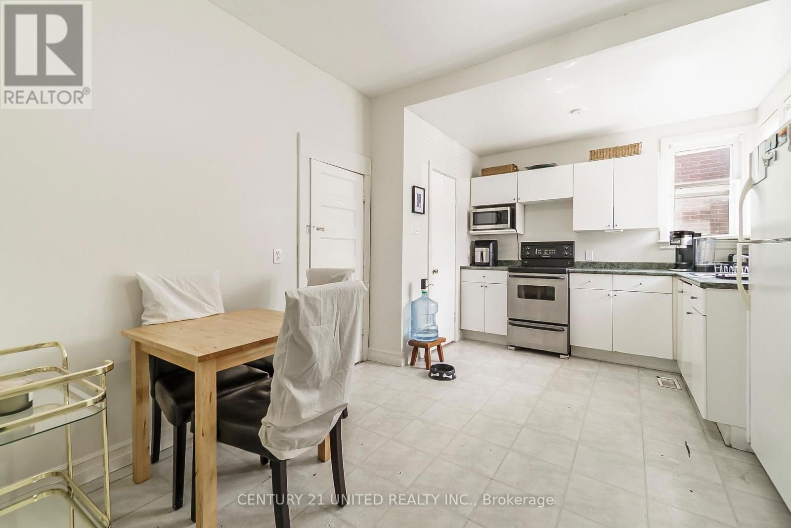 319 ELIAS AVENUE Image 9