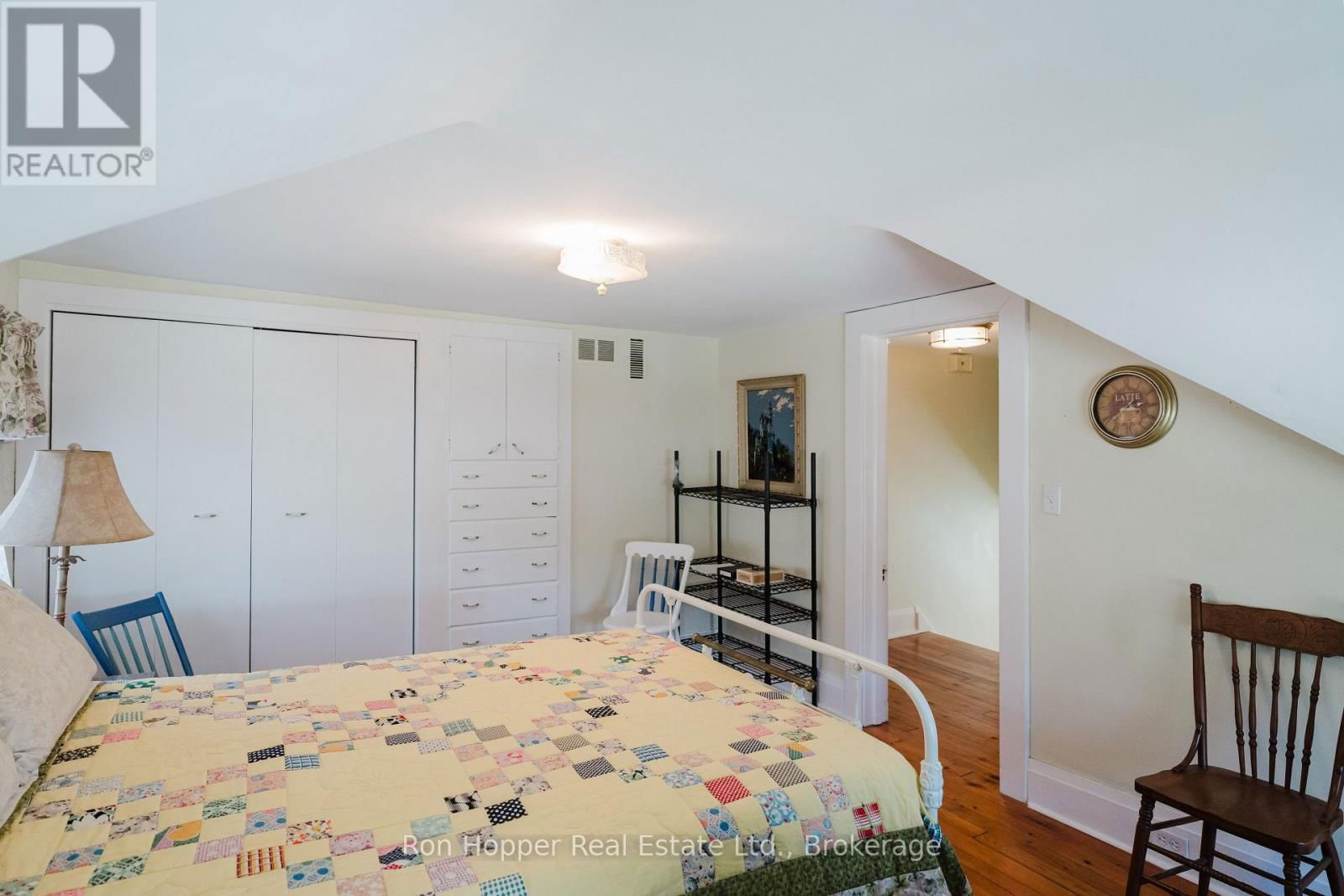525 9TH STREET EAST Image 25