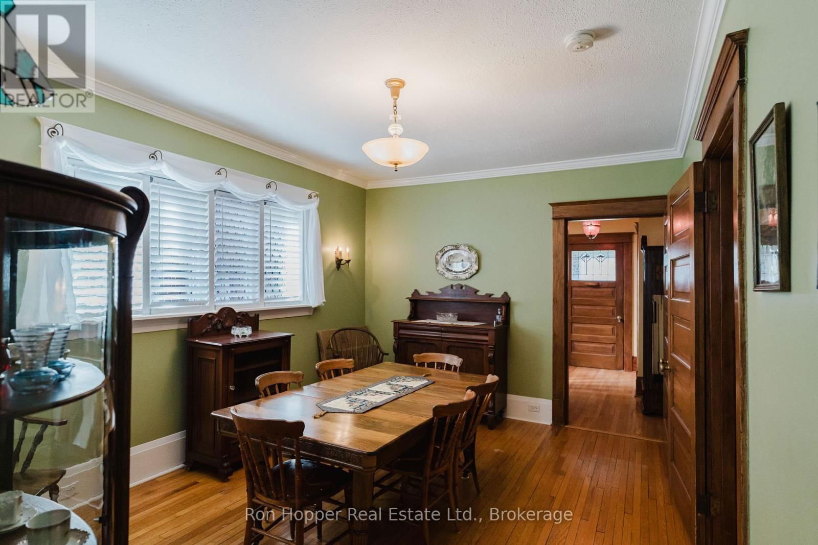 525 9TH STREET EAST Image 8