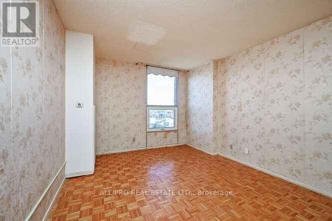 Unit 1215 - 2951 RIVERSIDE DRIVE EAST Image 11