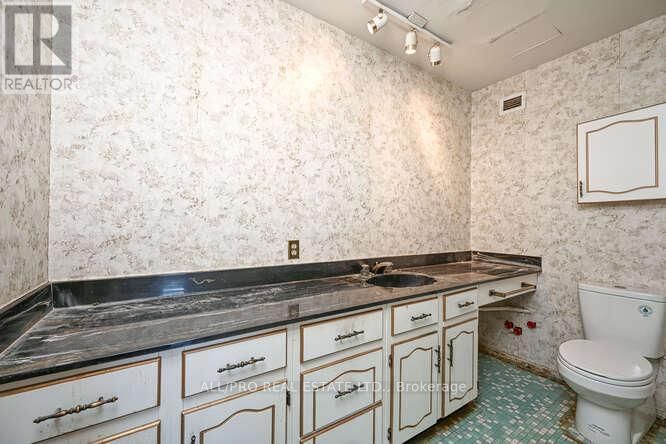 Unit 1215 - 2951 RIVERSIDE DRIVE EAST Image 12