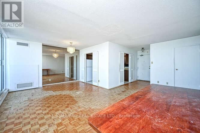 Unit 1215 - 2951 RIVERSIDE DRIVE EAST Image 4