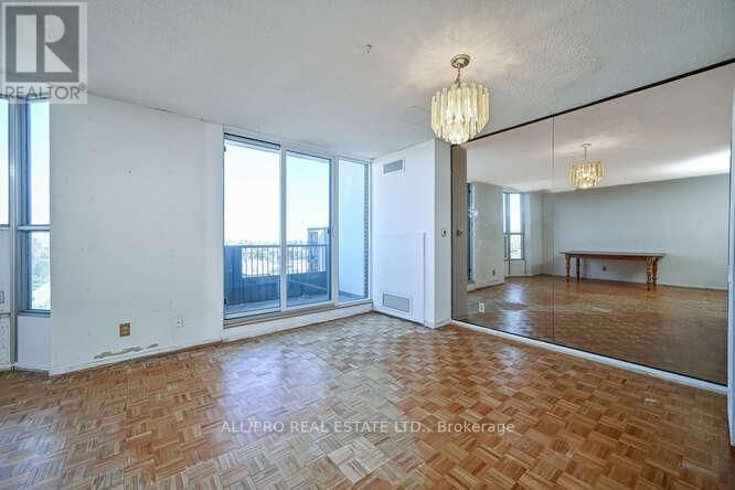 Unit 1215 - 2951 RIVERSIDE DRIVE EAST Image 6