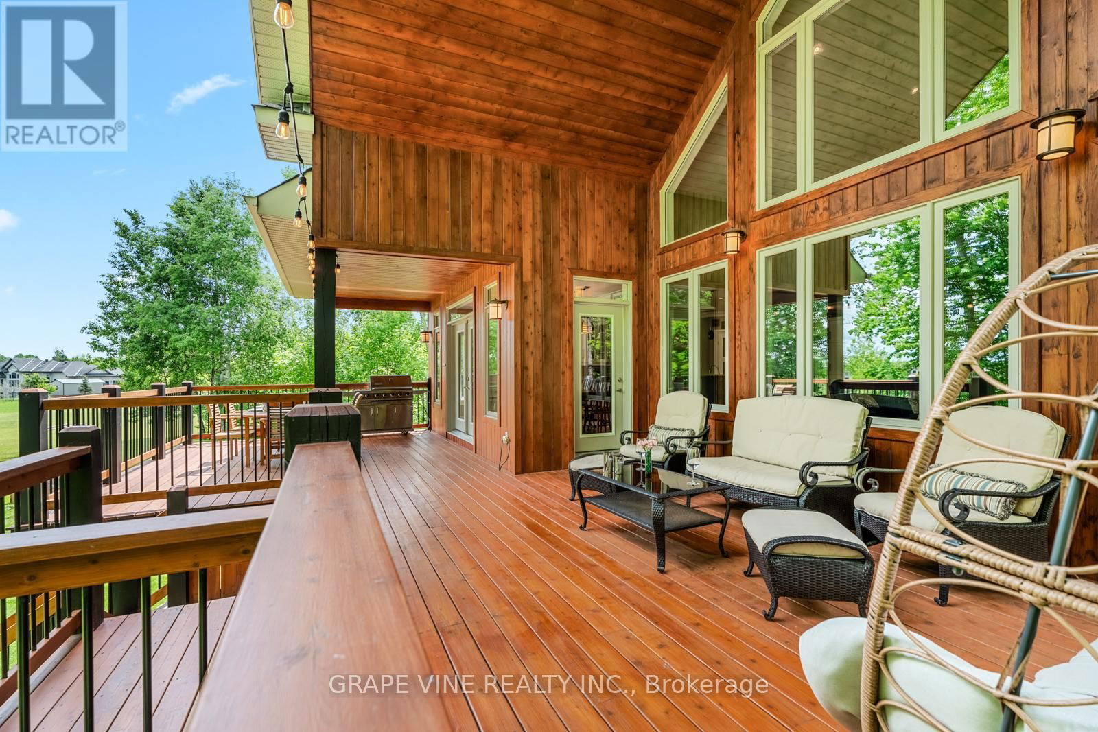 515 WEST LAKE CIRCLE Image 10