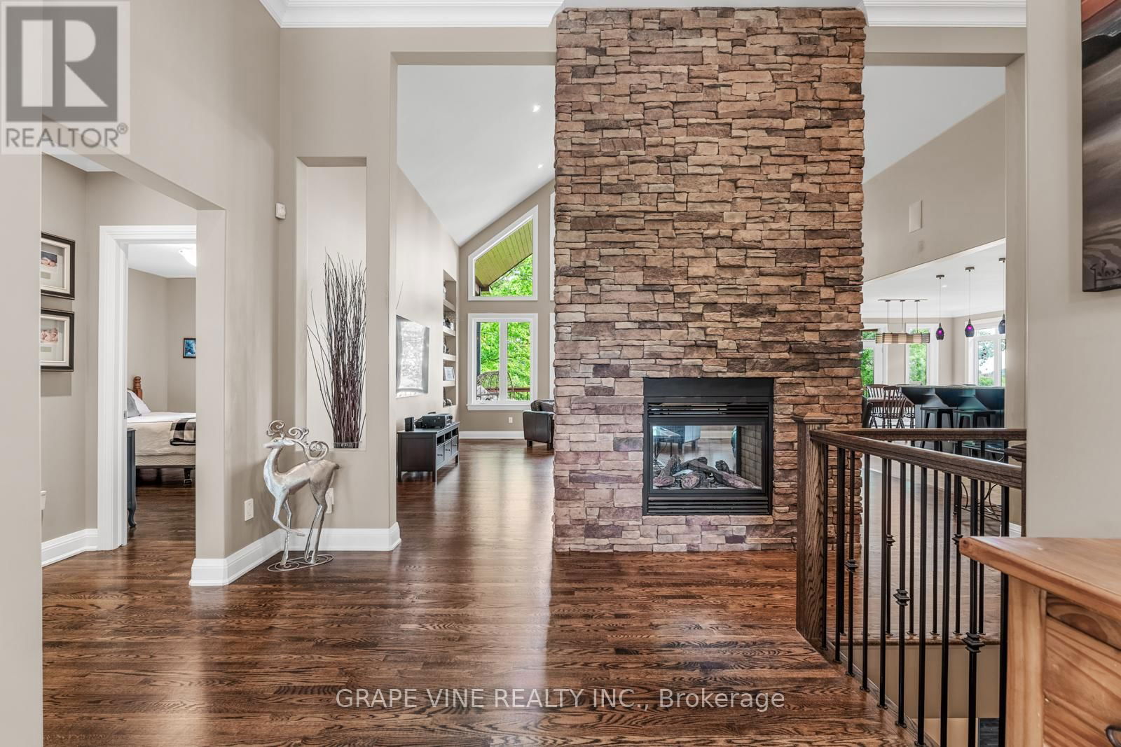 515 WEST LAKE CIRCLE Image 17
