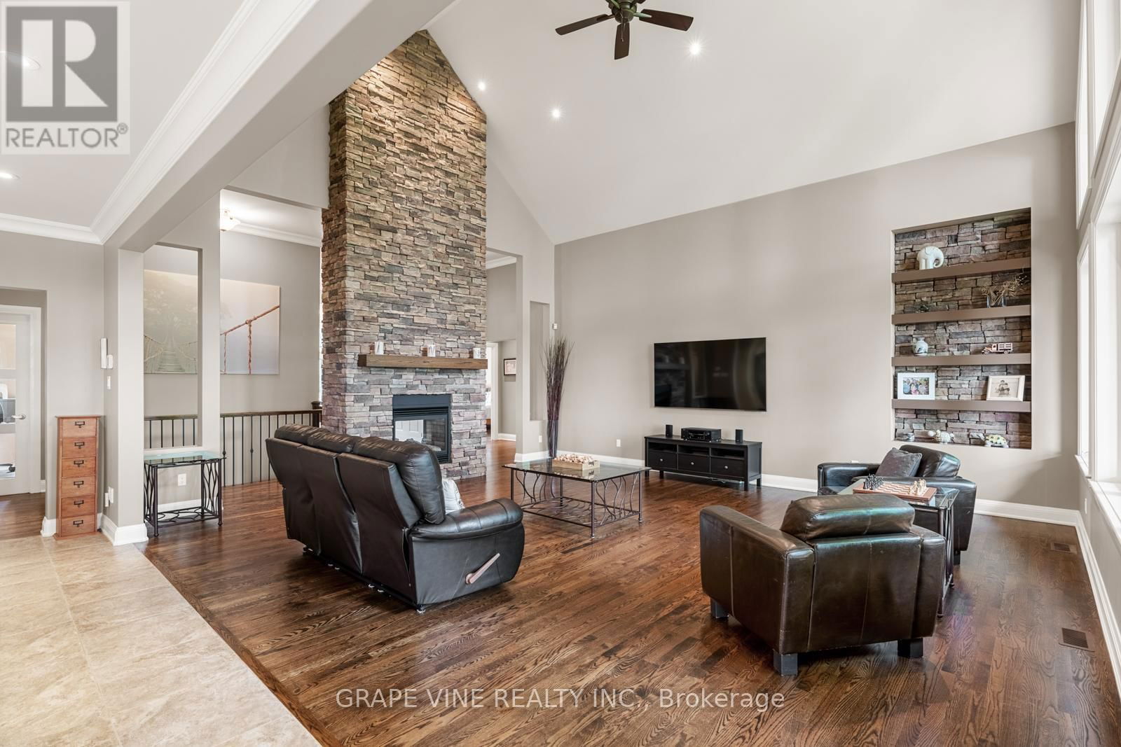 515 WEST LAKE CIRCLE Image 19