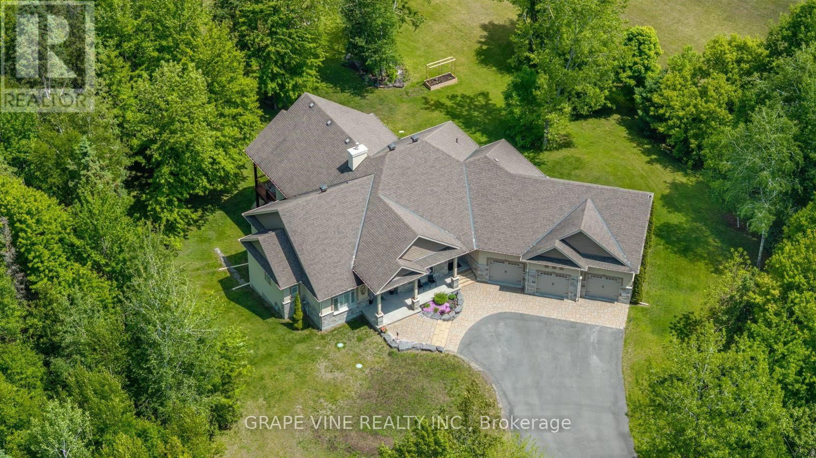 515 WEST LAKE CIRCLE Image 2