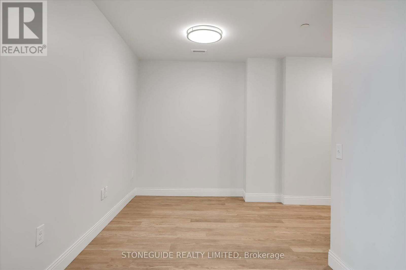 420 - 555 BONACCORD STREET Image 11
