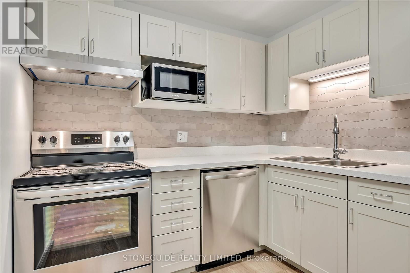 420 - 555 BONACCORD STREET Image 13