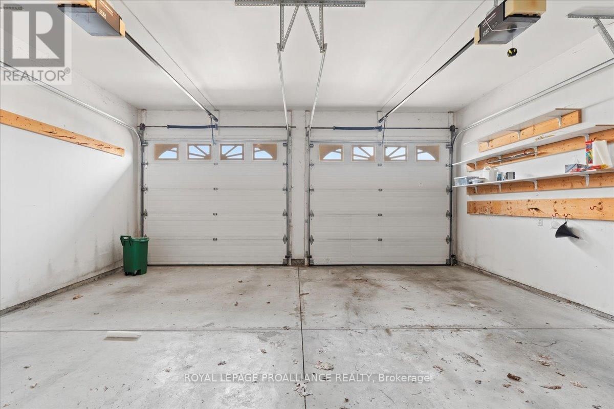 13 HICKORY GROVE Image 29