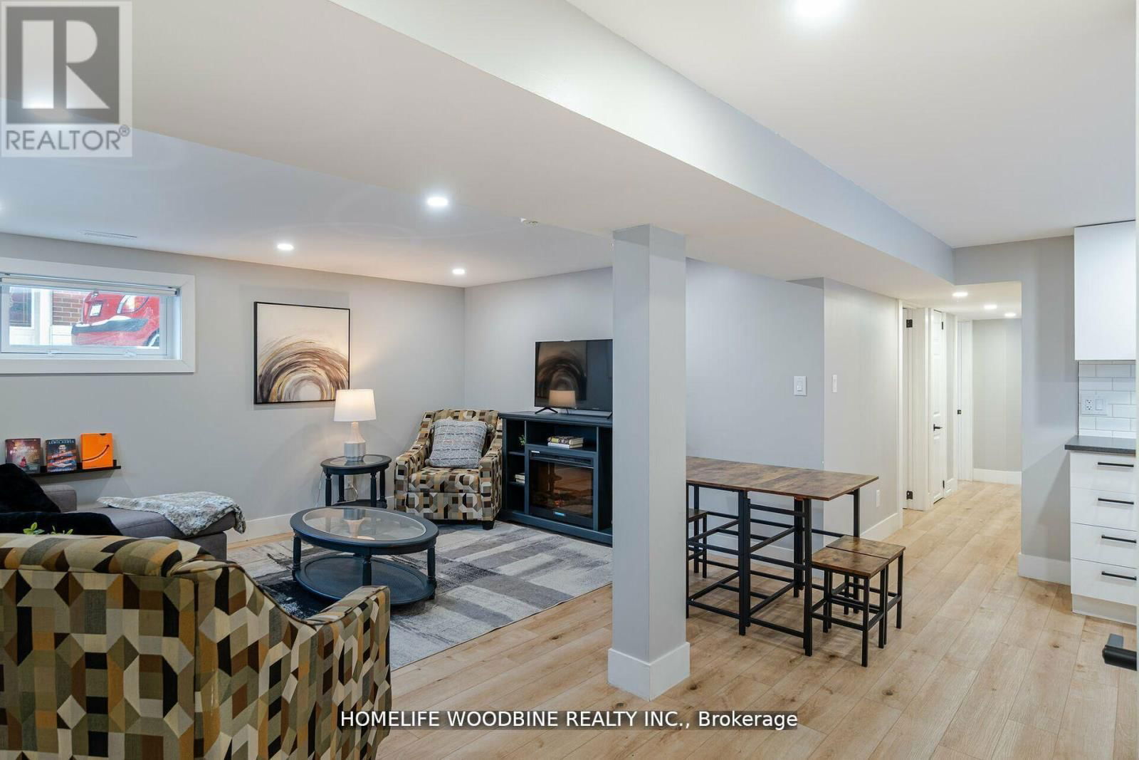 107 WINCHESTER BOULEVARD Image 17