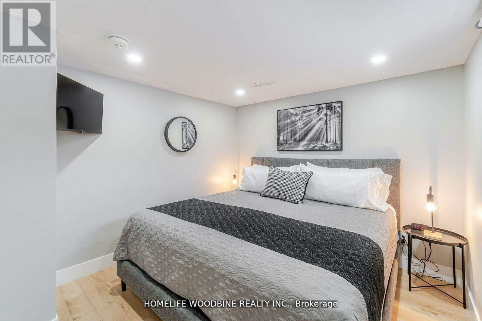 107 WINCHESTER BOULEVARD Image 27
