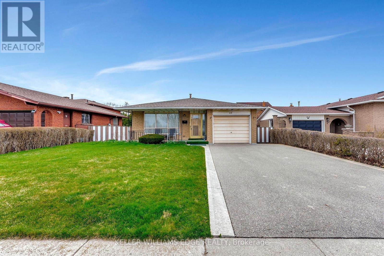 33 LYNWOOD DRIVE Image 2