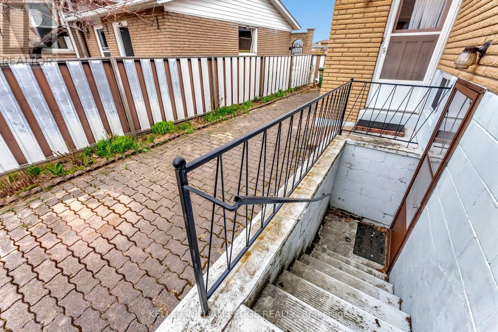 33 LYNWOOD DRIVE Image 31