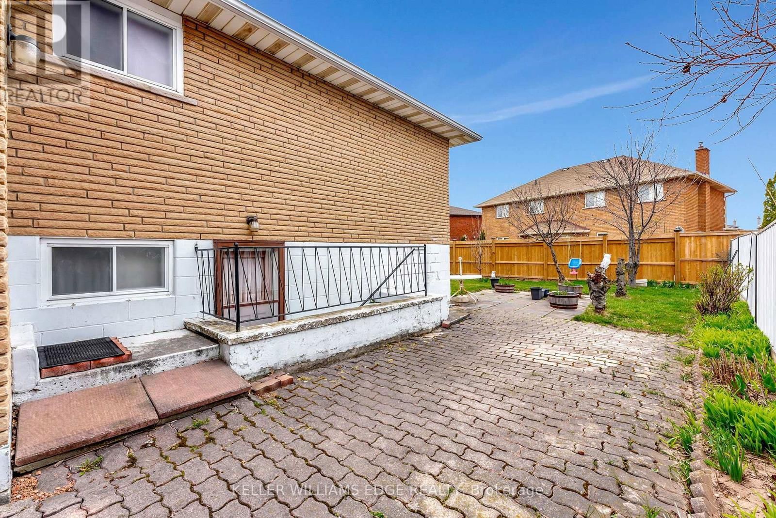 33 LYNWOOD DRIVE Image 32