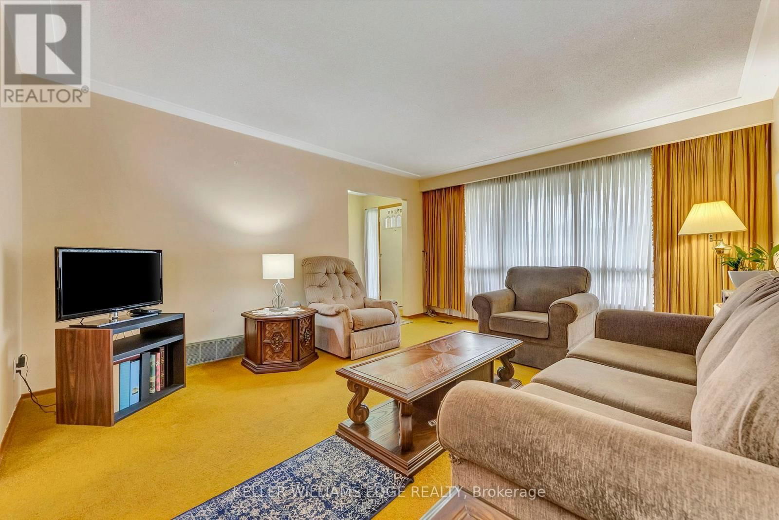 33 LYNWOOD DRIVE Image 7