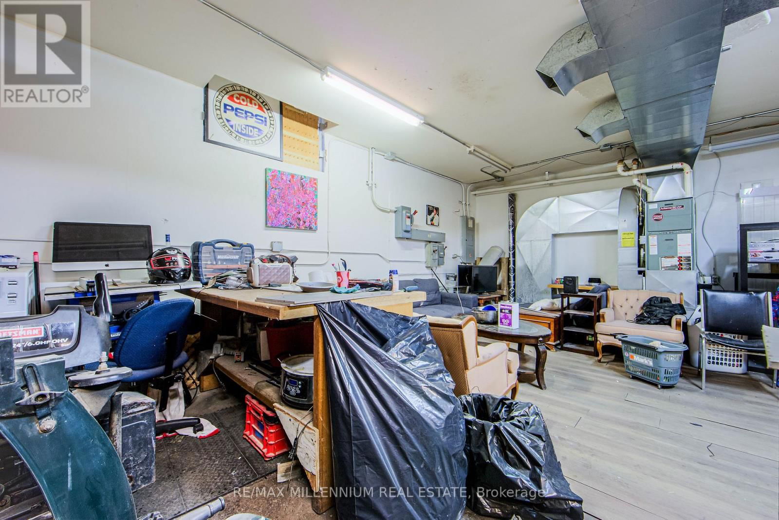 6 HOFFMAN STREET Image 15