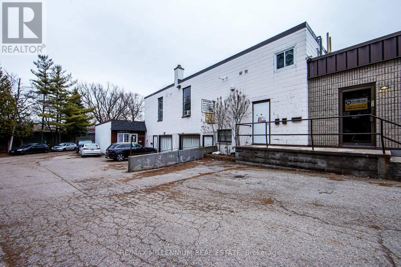 6 HOFFMAN STREET Image 31