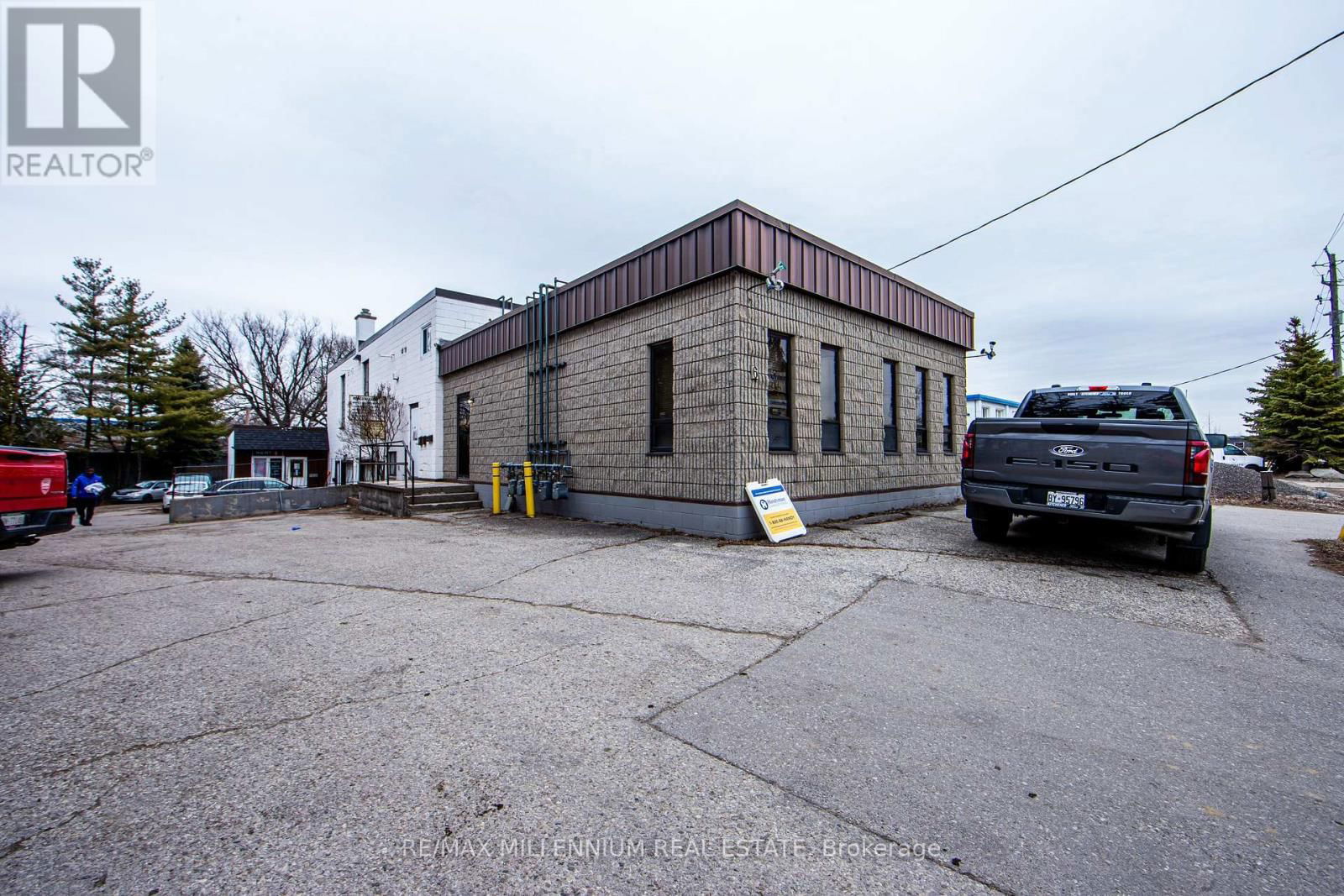 6 HOFFMAN STREET Image 32