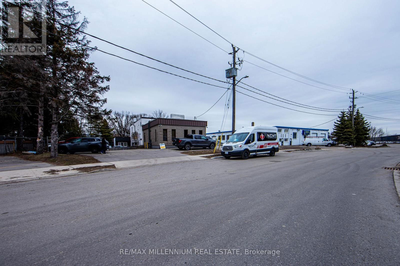 6 HOFFMAN STREET Image 34