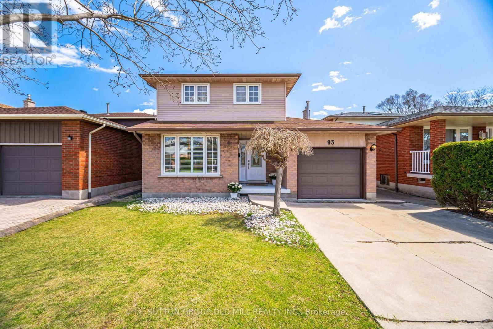93 INDIAN CRESCENT Image 1