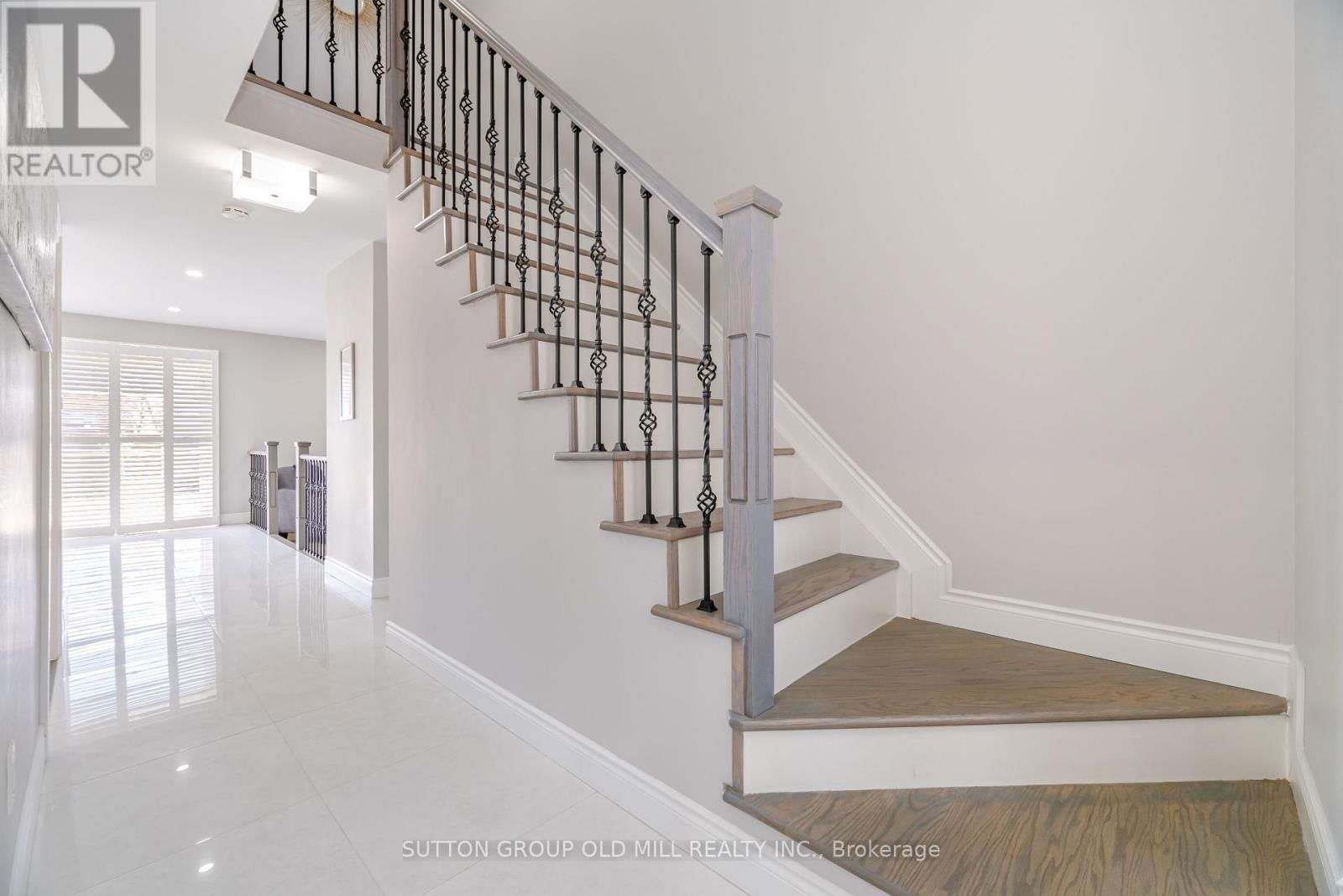 93 INDIAN CRESCENT Image 30