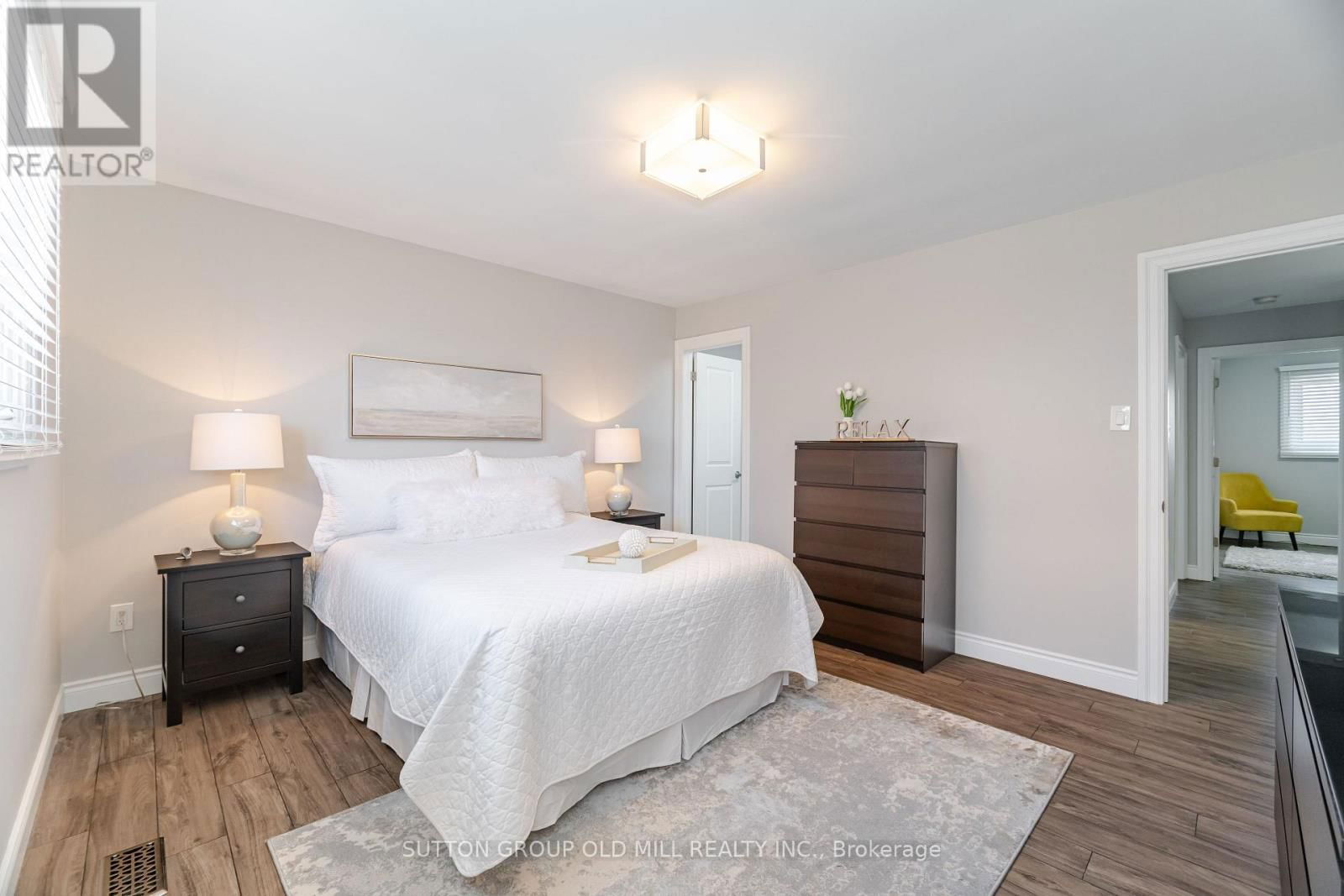 93 INDIAN CRESCENT Image 33