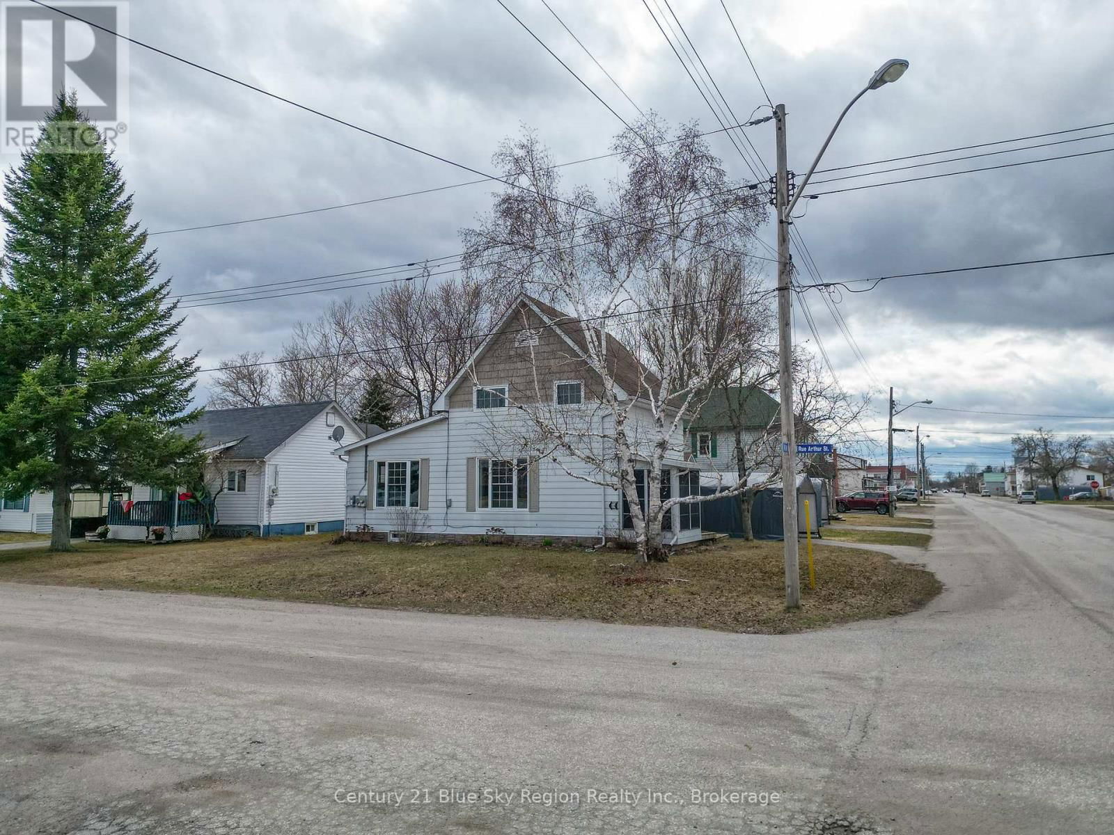 144 WILLIAM STREET Image 1