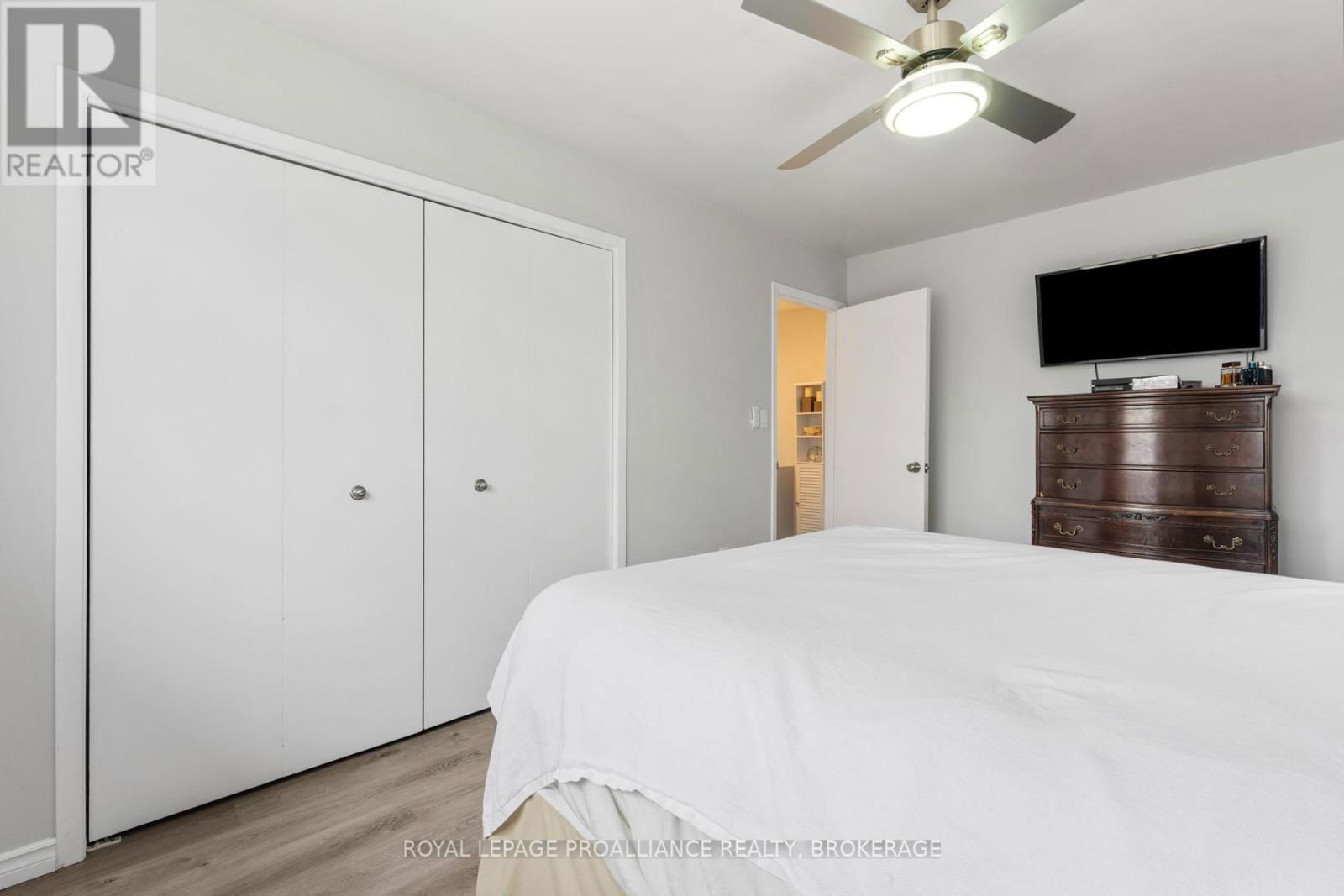 11 - 27 ADDINGTON STREET Image 15