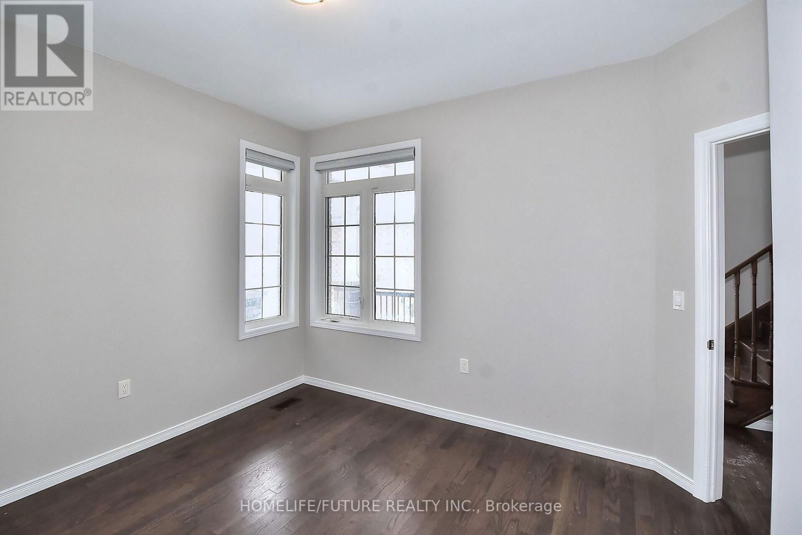 39 SUMMER LANE Image 18