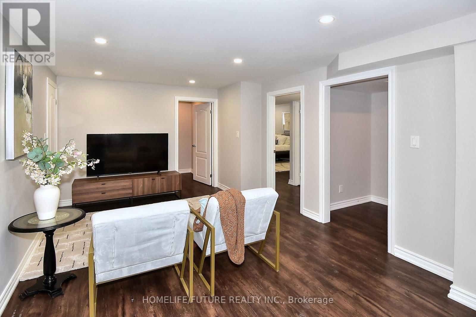 39 SUMMER LANE Image 34