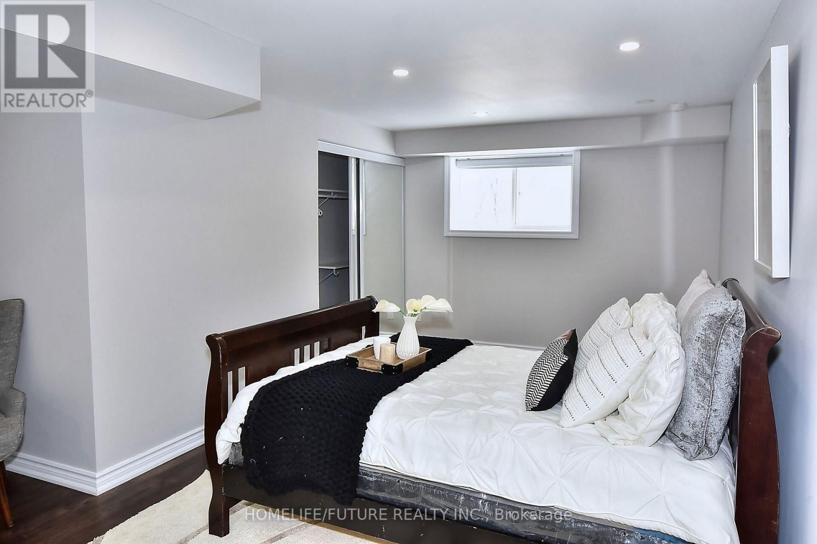 39 SUMMER LANE Image 36