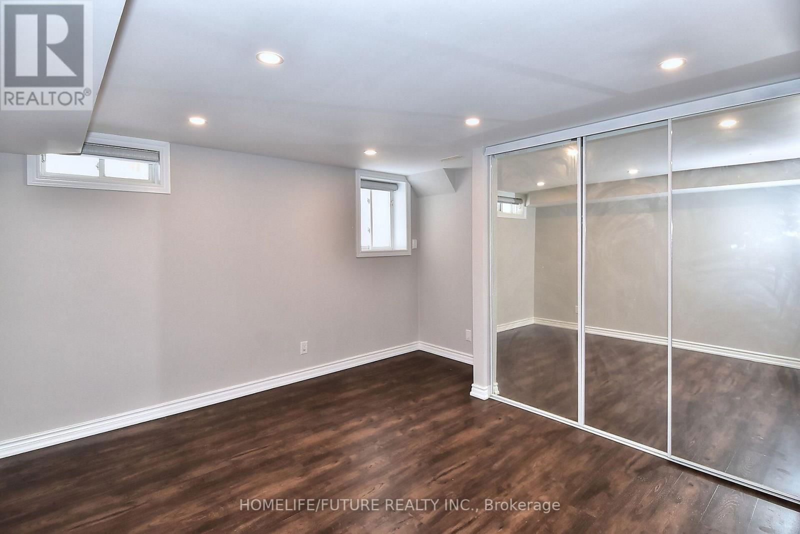 39 SUMMER LANE Image 38