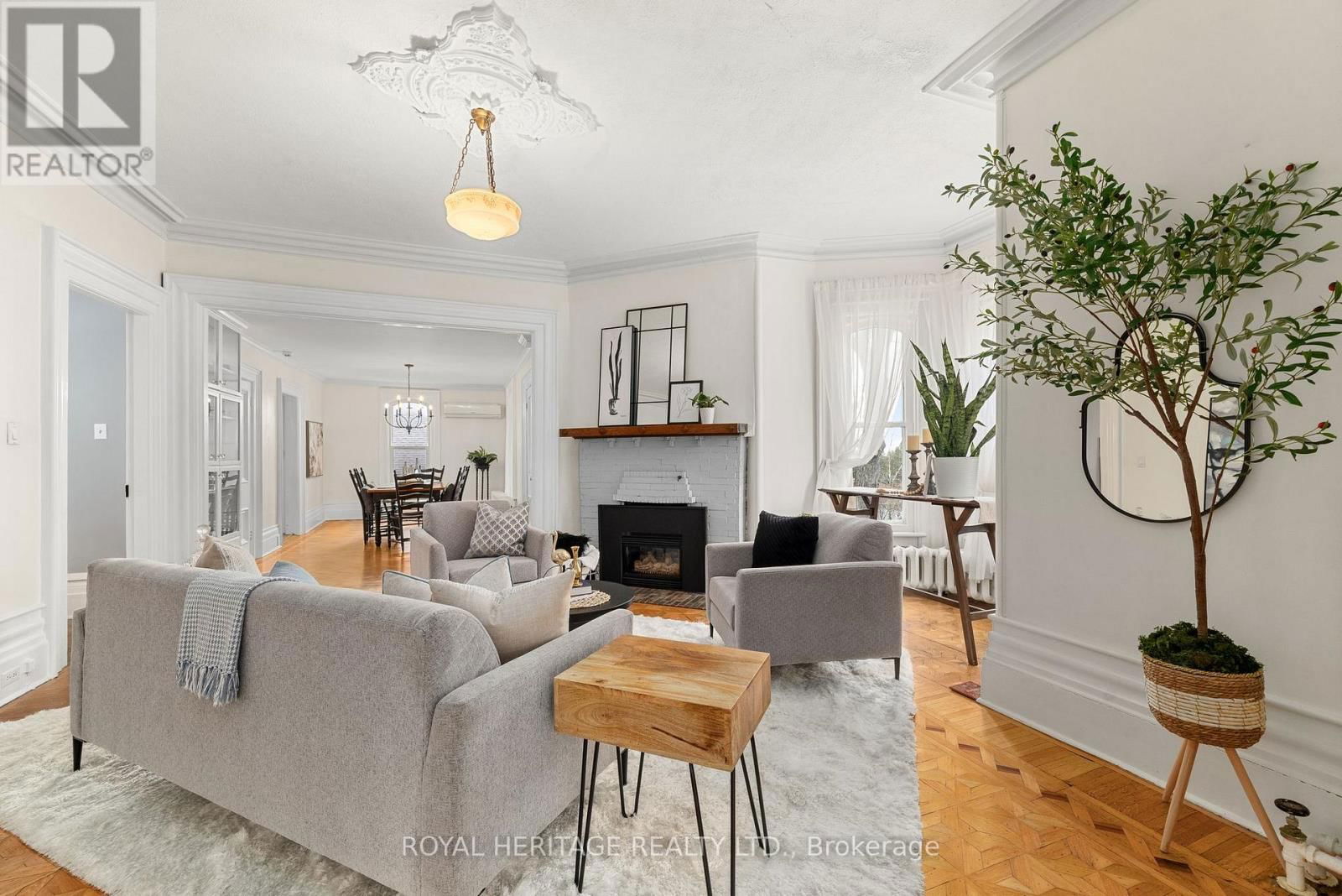 33 KINGSLEY AVENUE Image 14