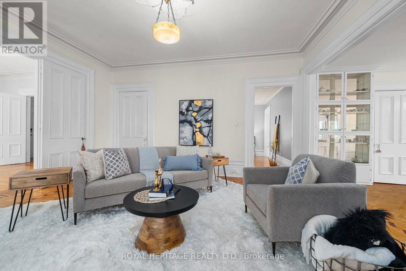 33 KINGSLEY AVENUE Image 17