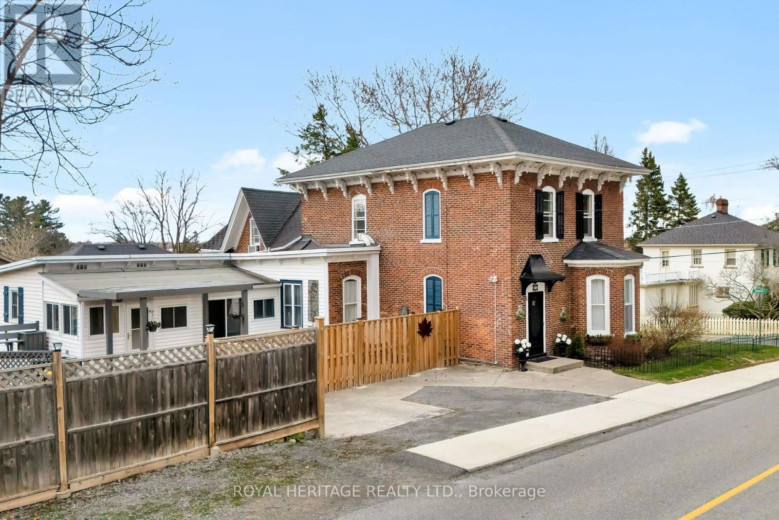 33 KINGSLEY AVENUE Image 2