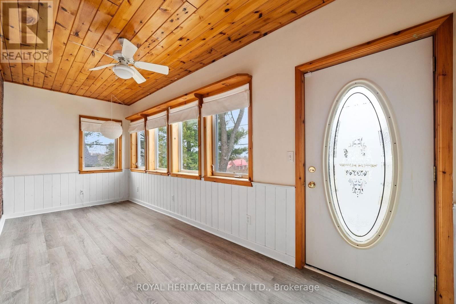 33 KINGSLEY AVENUE Image 30