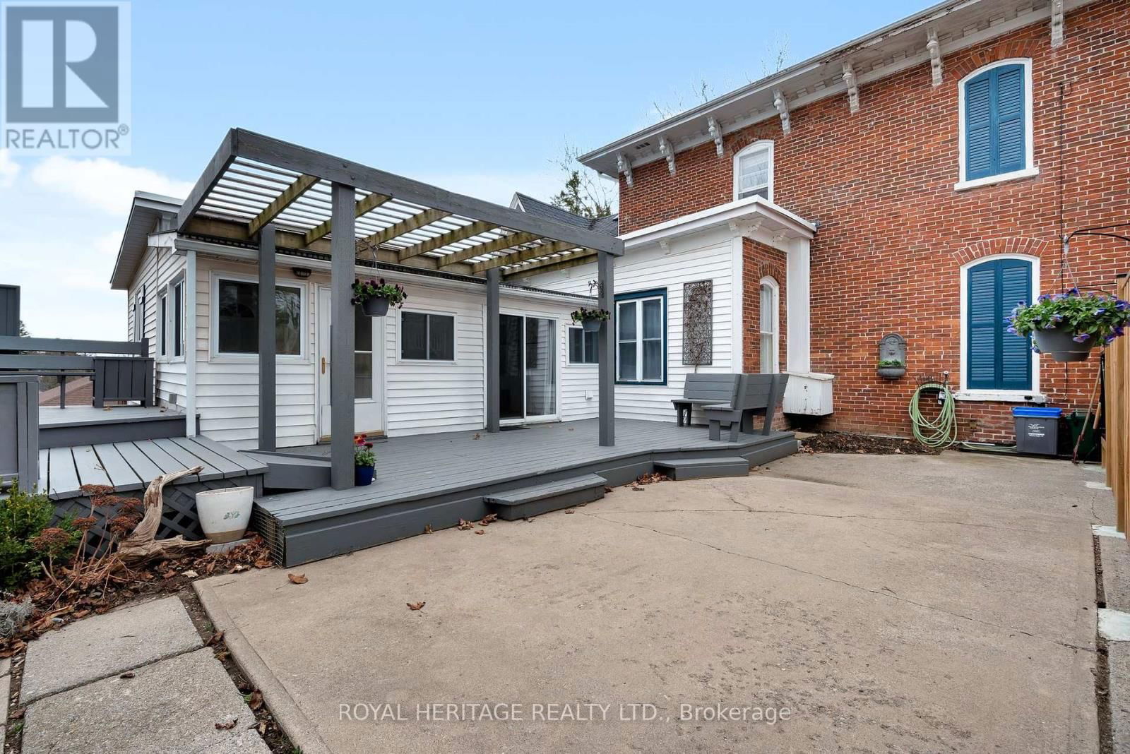 33 KINGSLEY AVENUE Image 45