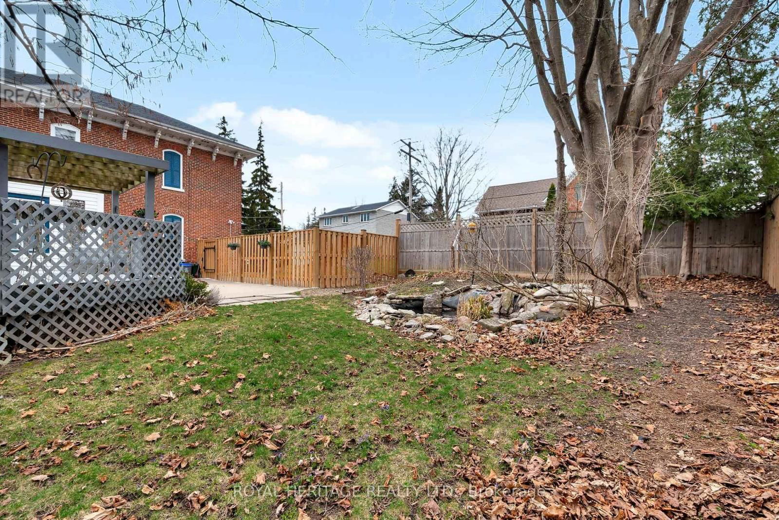 33 KINGSLEY AVENUE Image 48