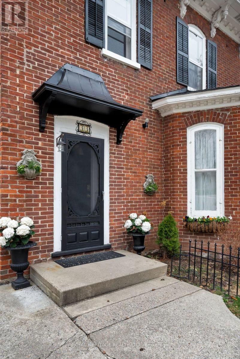 33 KINGSLEY AVENUE Image 6