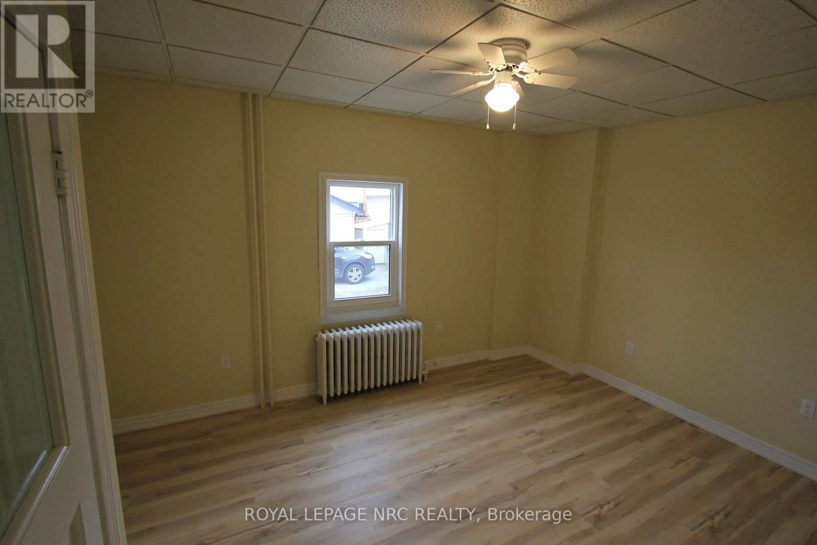 70 PINE STREET SOUTH Image 23