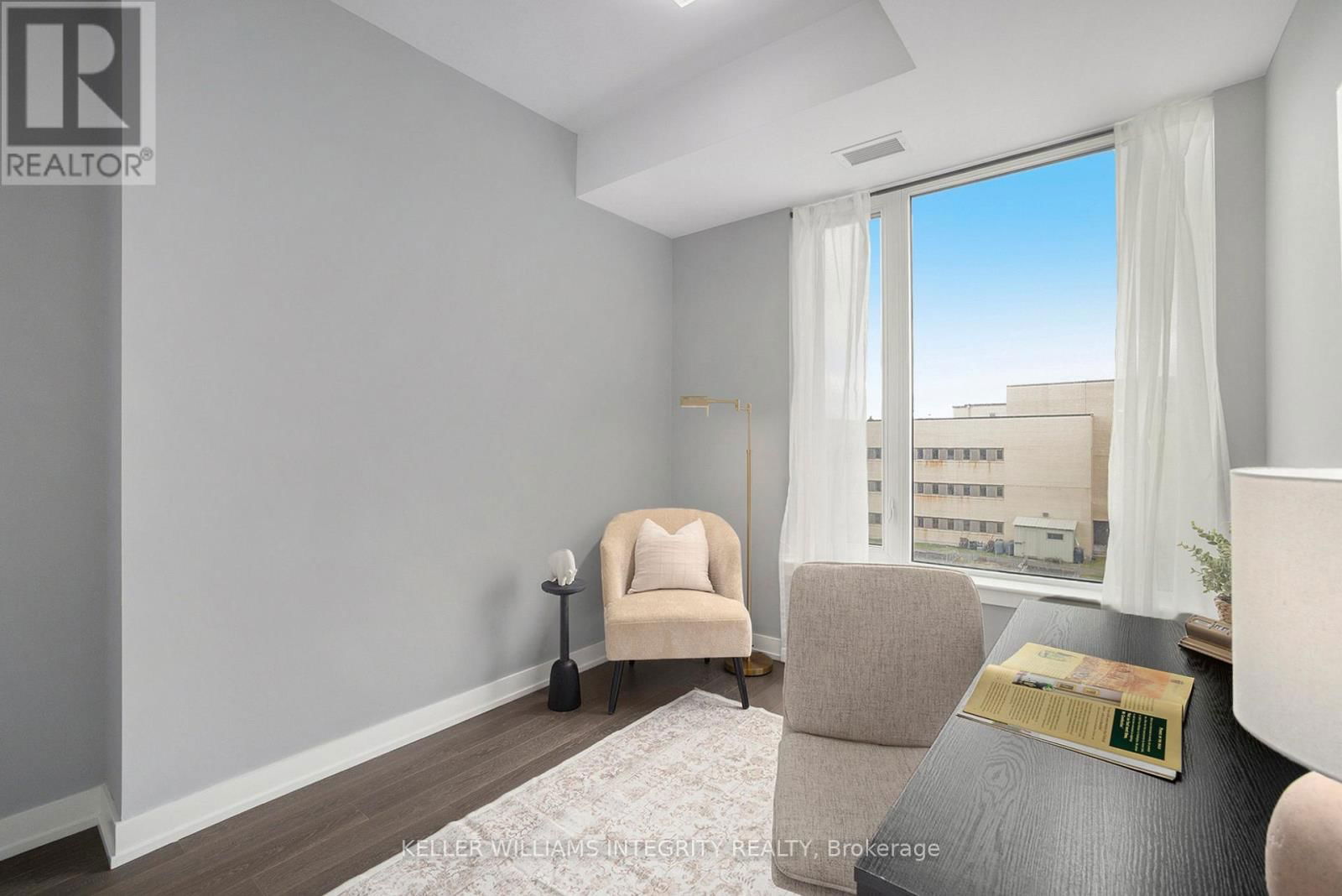 414 - 530 DE MAZENOD AVENUE Image 22