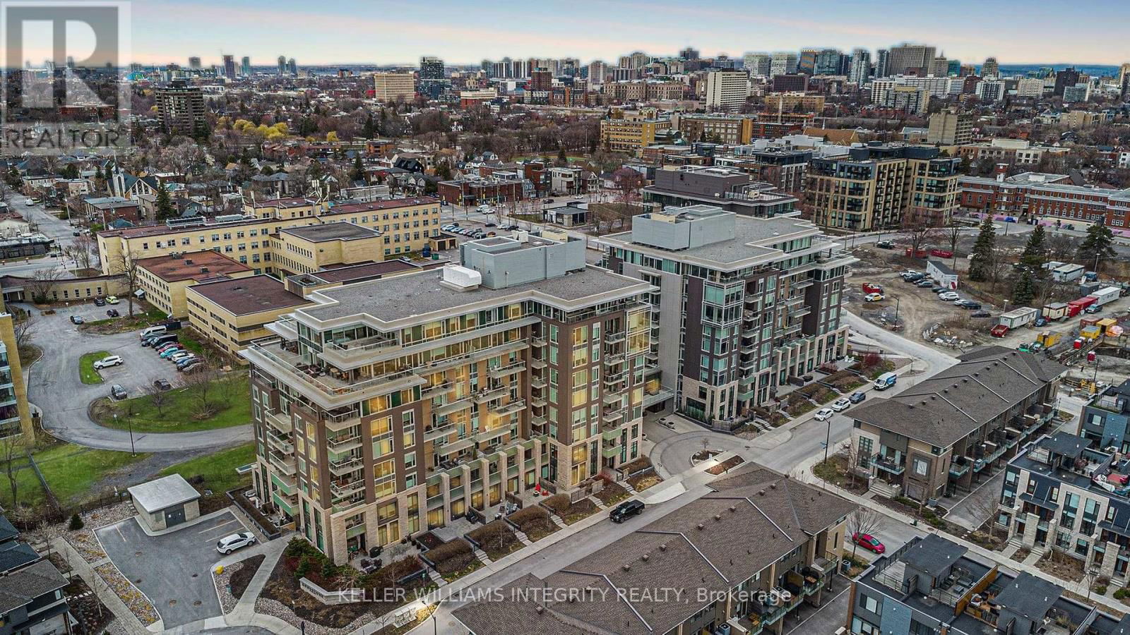 414 - 530 DE MAZENOD AVENUE Image 33