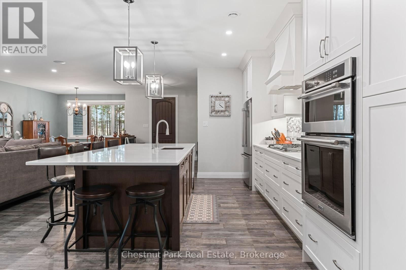 303273 SIDEROAD 33 Image 9