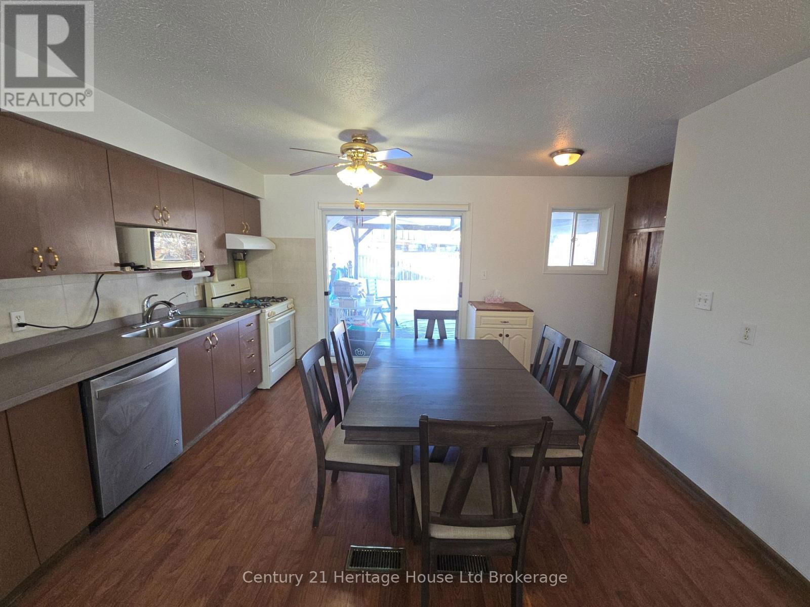 42 PEBBLE BEACH COURT Image 11