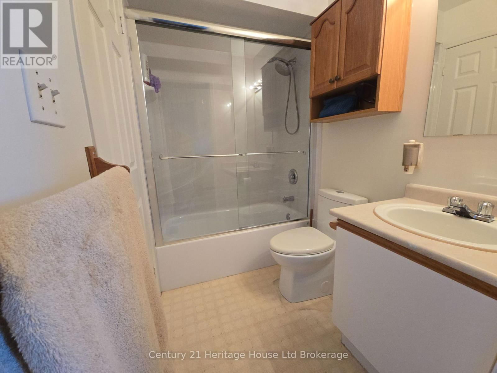42 PEBBLE BEACH COURT Image 13