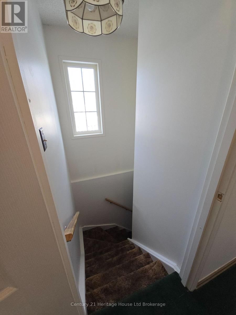 42 PEBBLE BEACH COURT Image 17