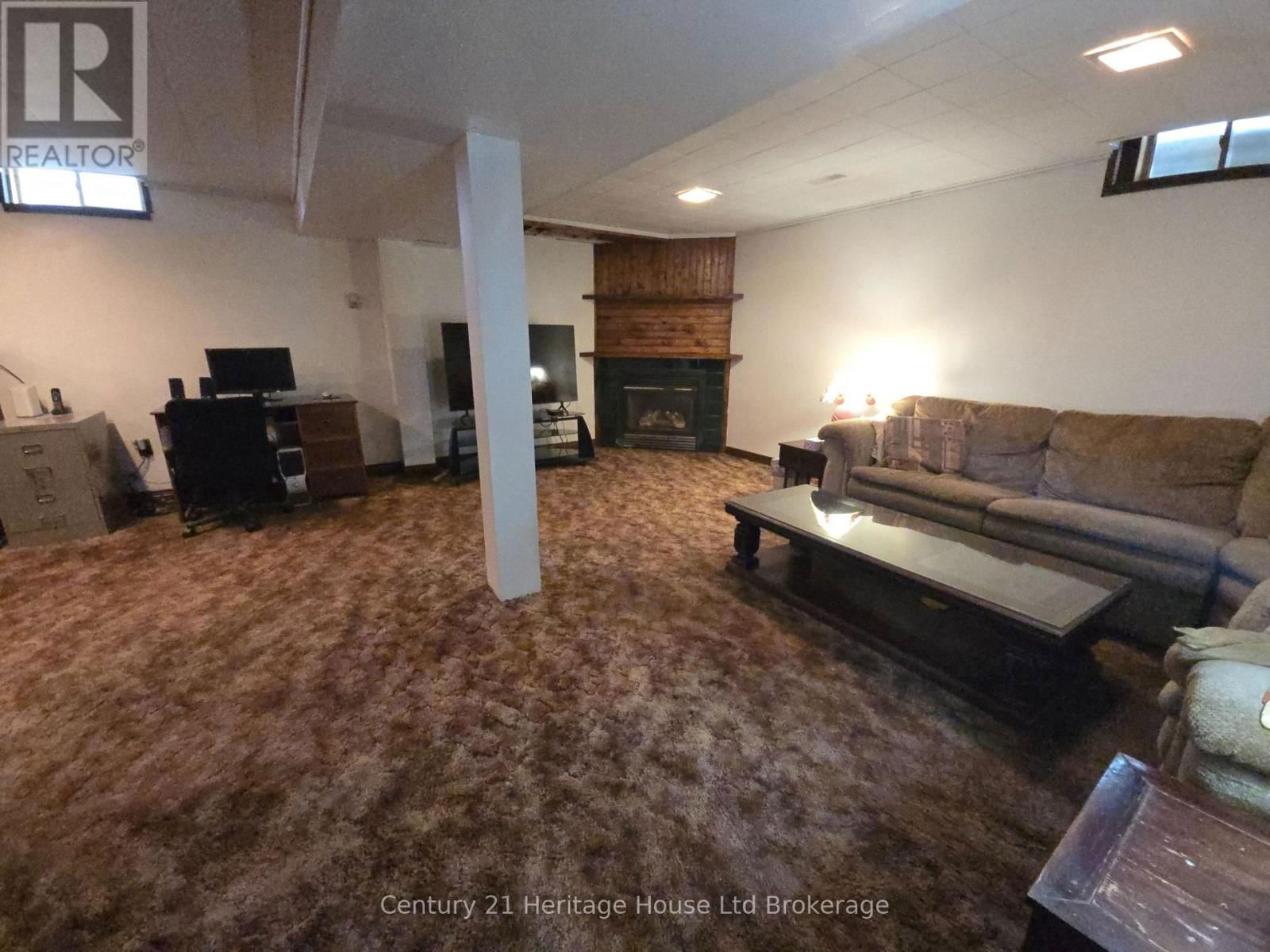 42 PEBBLE BEACH COURT Image 19